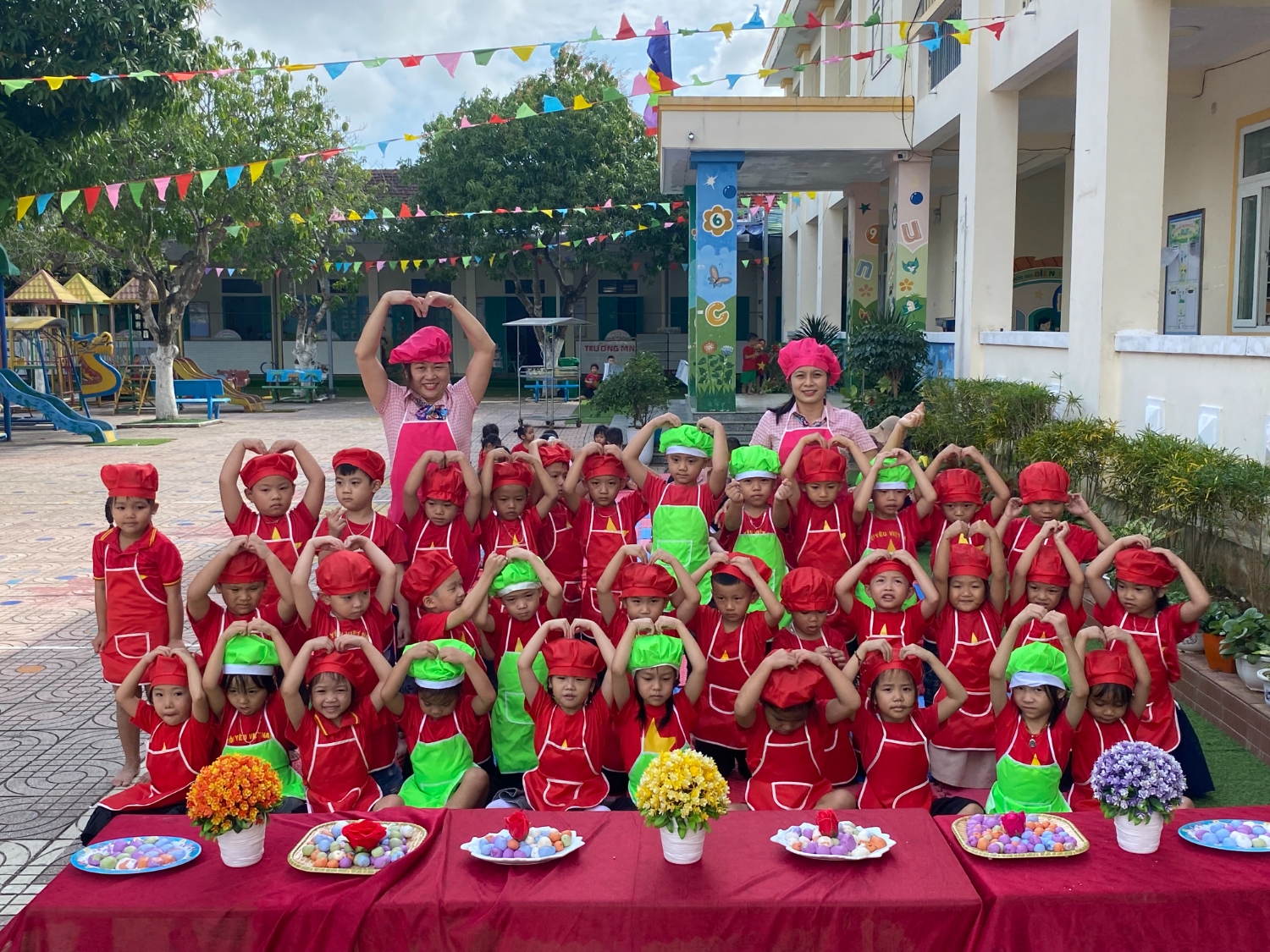 Làm bánh lớn C